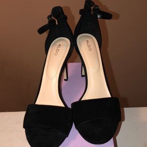 ALDO Like NEW all Black ankle strap shoes